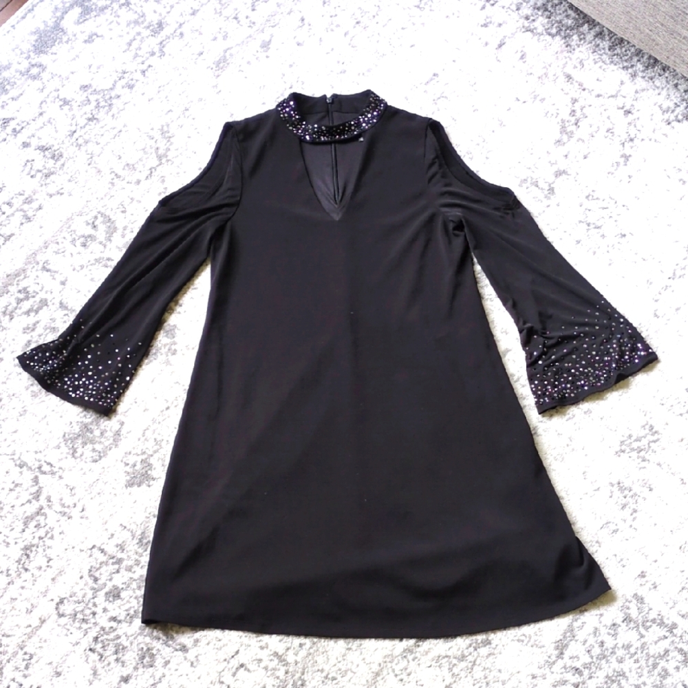 Elegant Black Cold Shoulder Dress